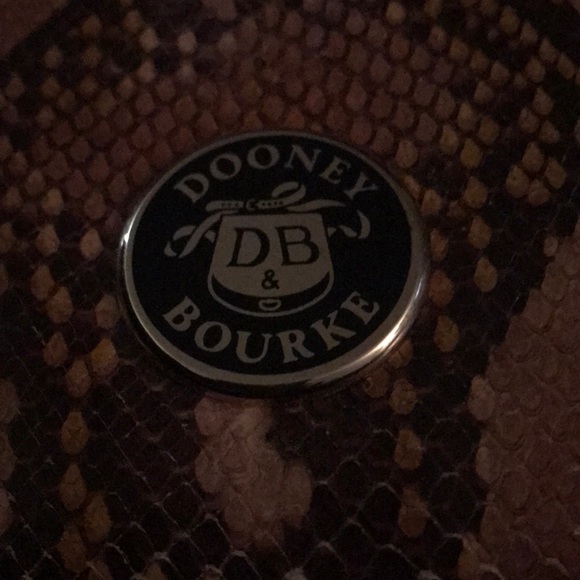 Dooney & Bourke - Picture 2 of 6